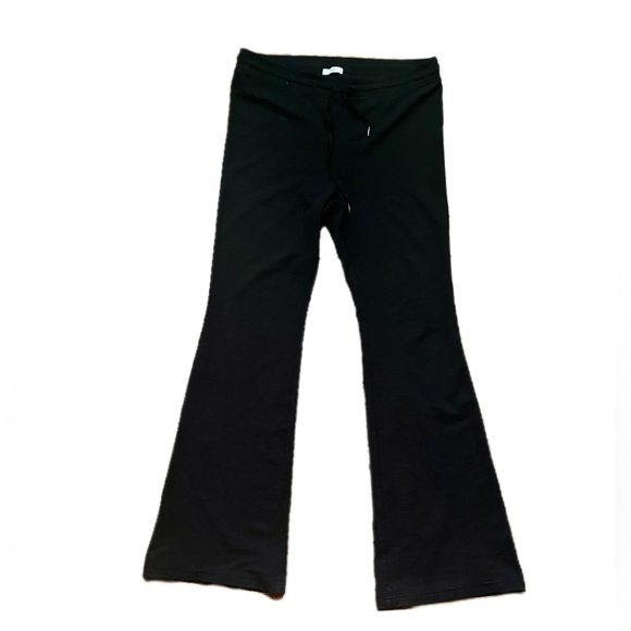 ❌SOLD❌ Aritzia TNA Leni Wafflex pants 🎀 size L - Picture 2 of 8